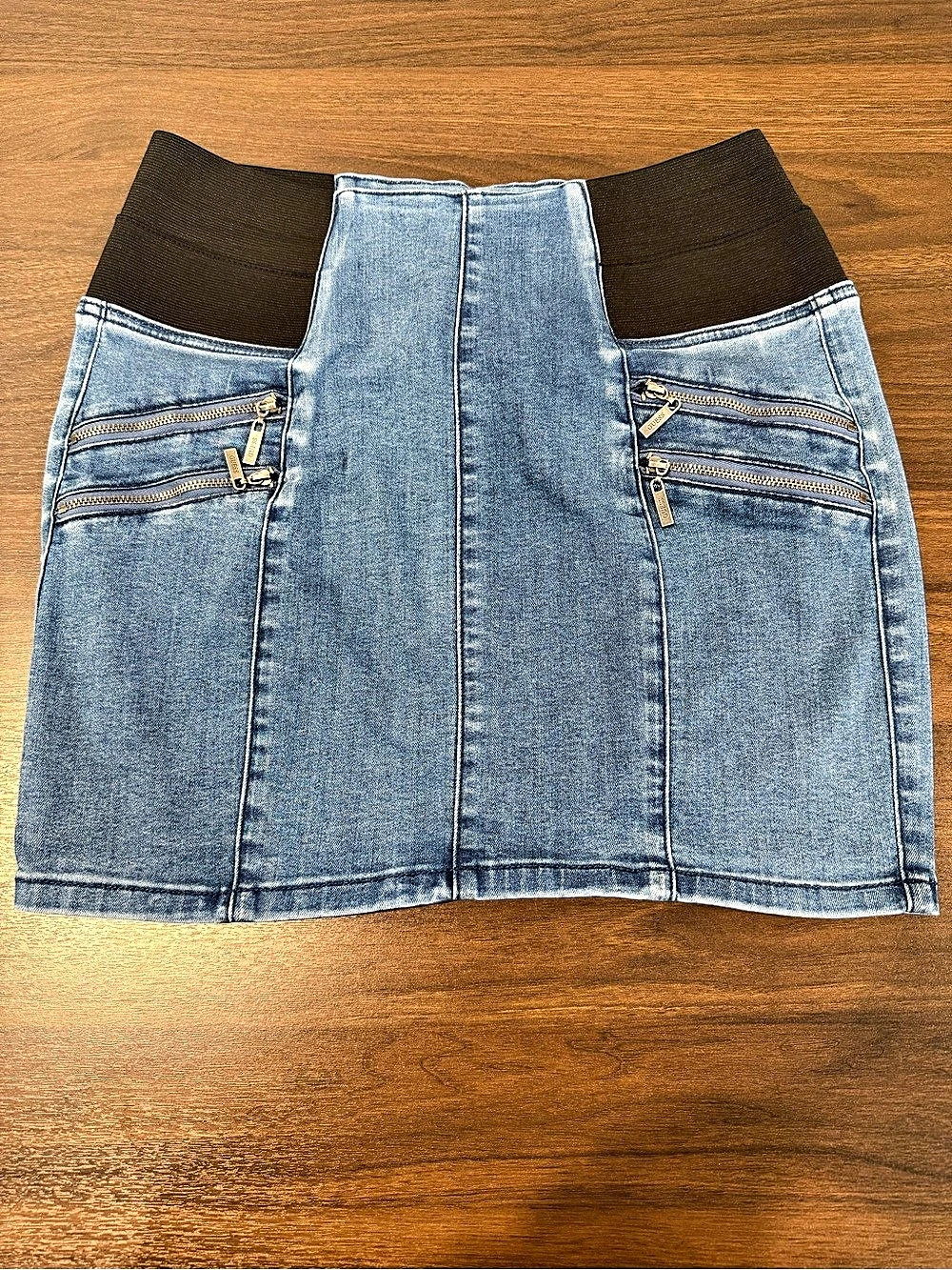 Guess Denim Mini Skirt Size Medium Blue & Brown Like New